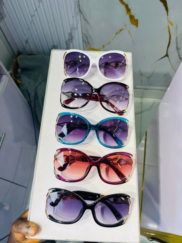 ML 44 Women Butterfly Luxe sunglasses