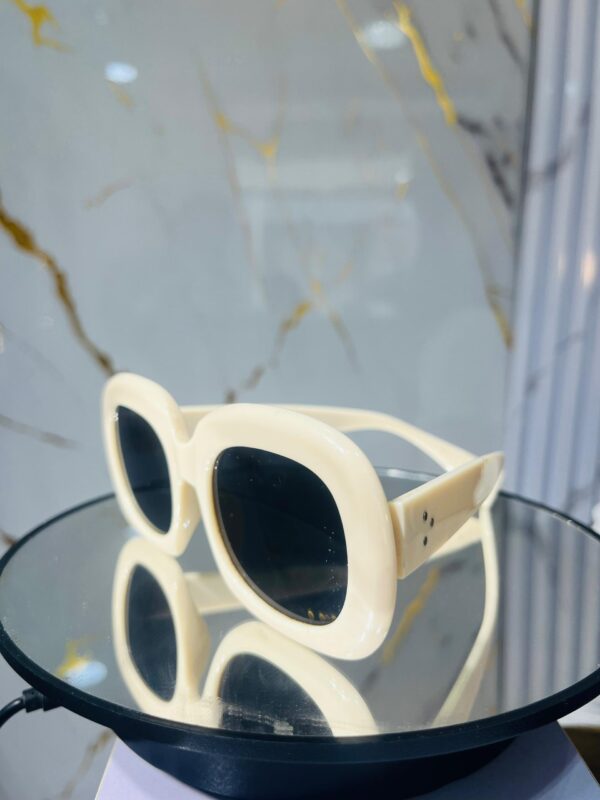 ML 133 Chilluxe Sunglasses - Image 2